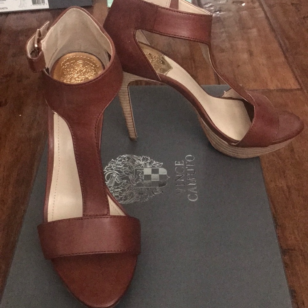 Vince Camuto platform heels 7